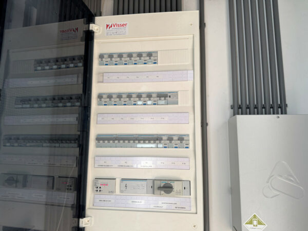 2- Foto Elektra-installatie 1000