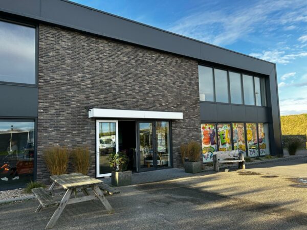 WhatsApp Image 2025-11-13 at 09.32.13